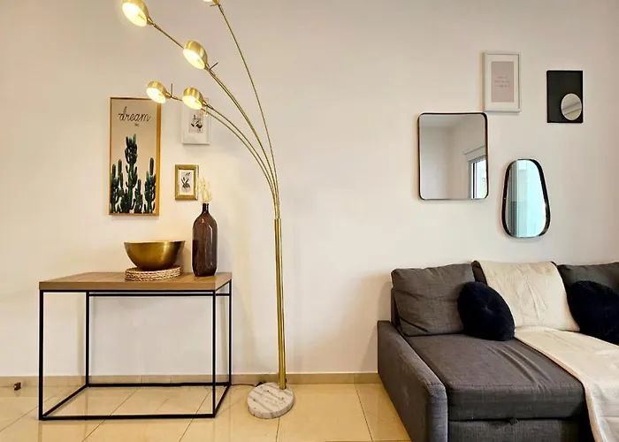 Phaedrus Living: Centre Luxury Flat Esperidon 201 Appartement Nicosia